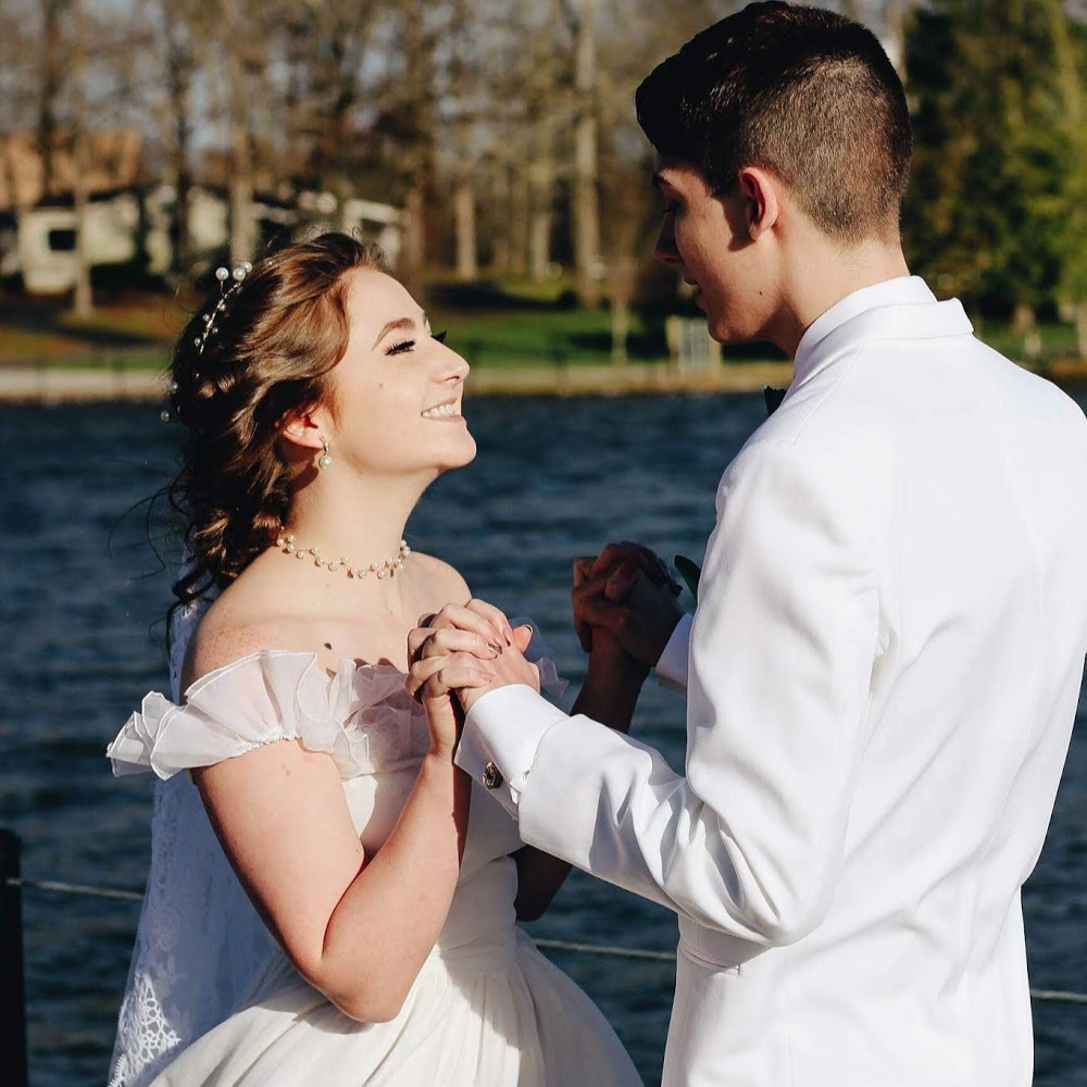 Meet your Posher, Shaina